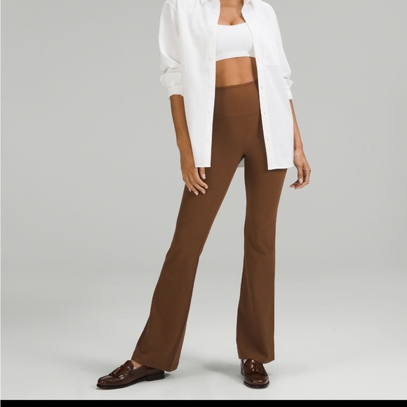 Lululemon’s Groove SHR Flared Pant *Nulu - Picture 2 of 6